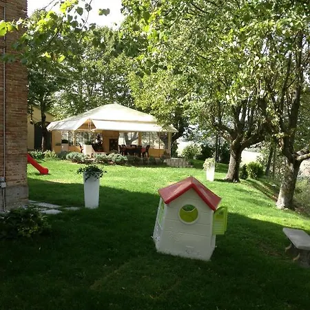 Dei Tigli Kır Evi *
